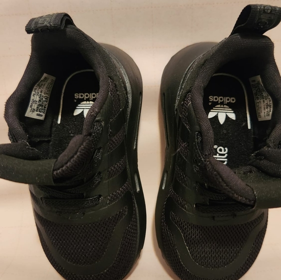 Toddler Adidas - Picture 3 of 5